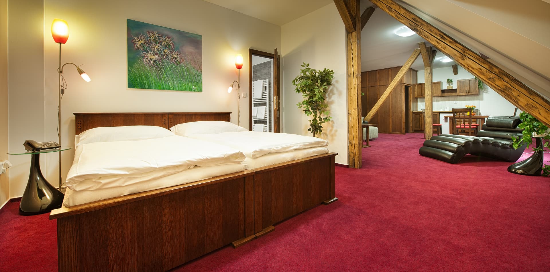 Attic Luxury Suite — Samostatná ložnice s postelí king size